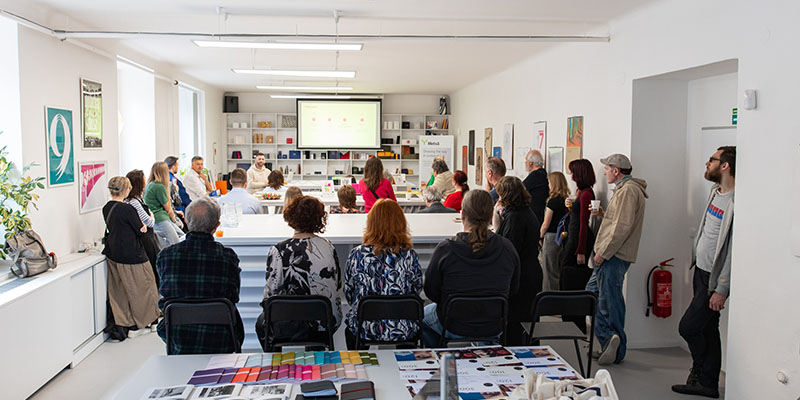 Kreativní snídaně s Jiřím Jarošem a vernisáž kalendářů Antalis